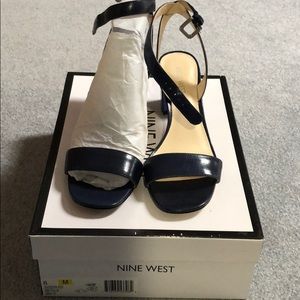 Nine West Two-Tone Navy Blue Sandals